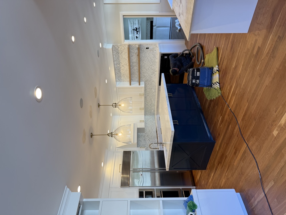 Kitchen with navy island